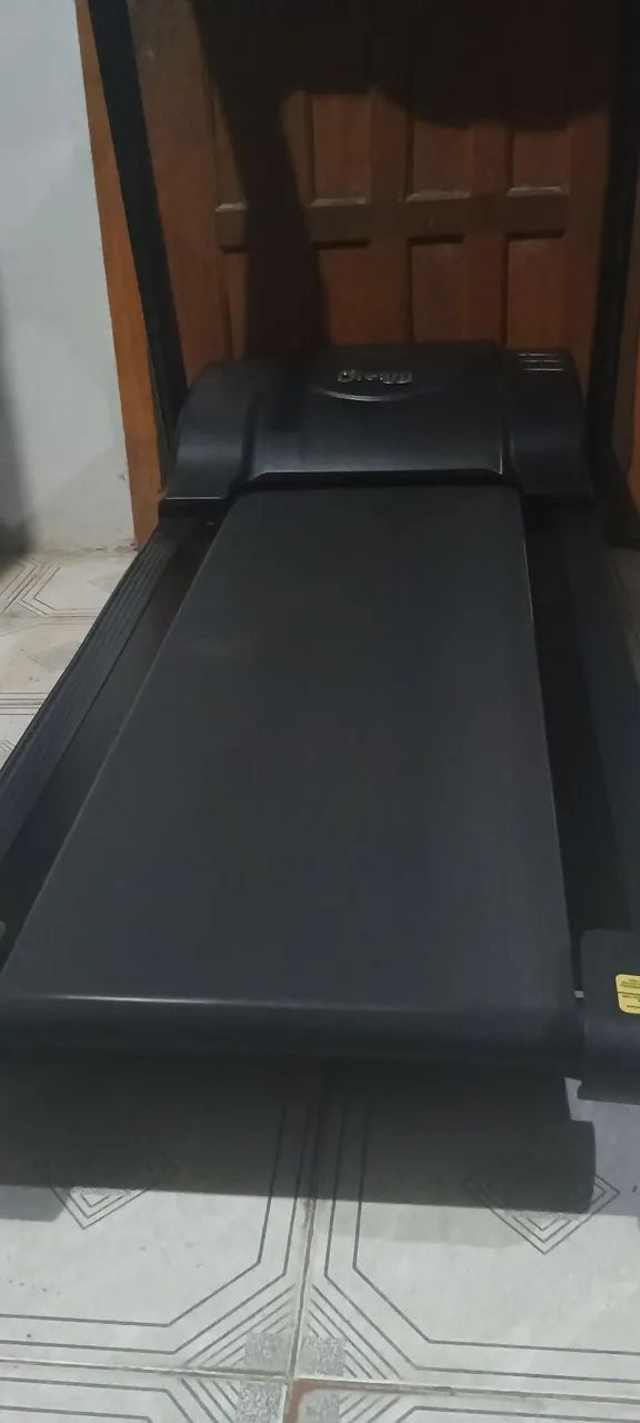 Esteira Profissional Dream Concept 2.1 Bivolt apenas 6 meses de uso impecável  - Foto 5