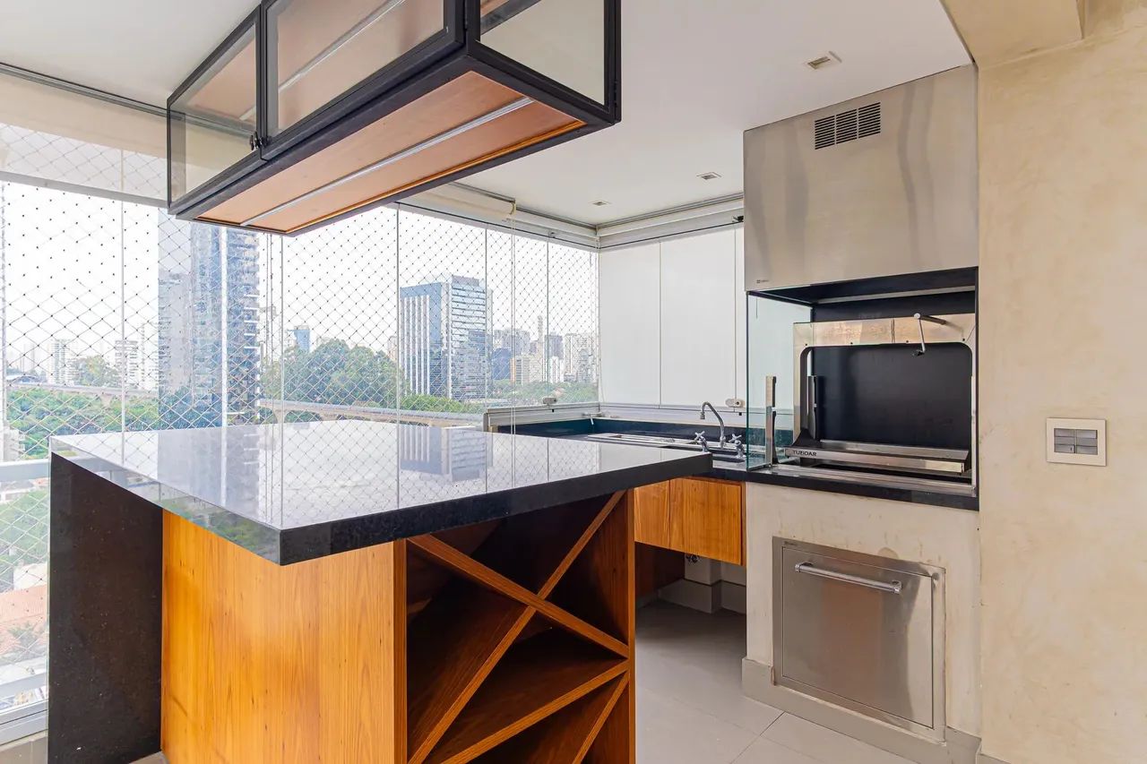 Imóvel para aluguel possui 225 metros quadrados com 3 quartos em Cidade Monções - São Paul - Foto 12