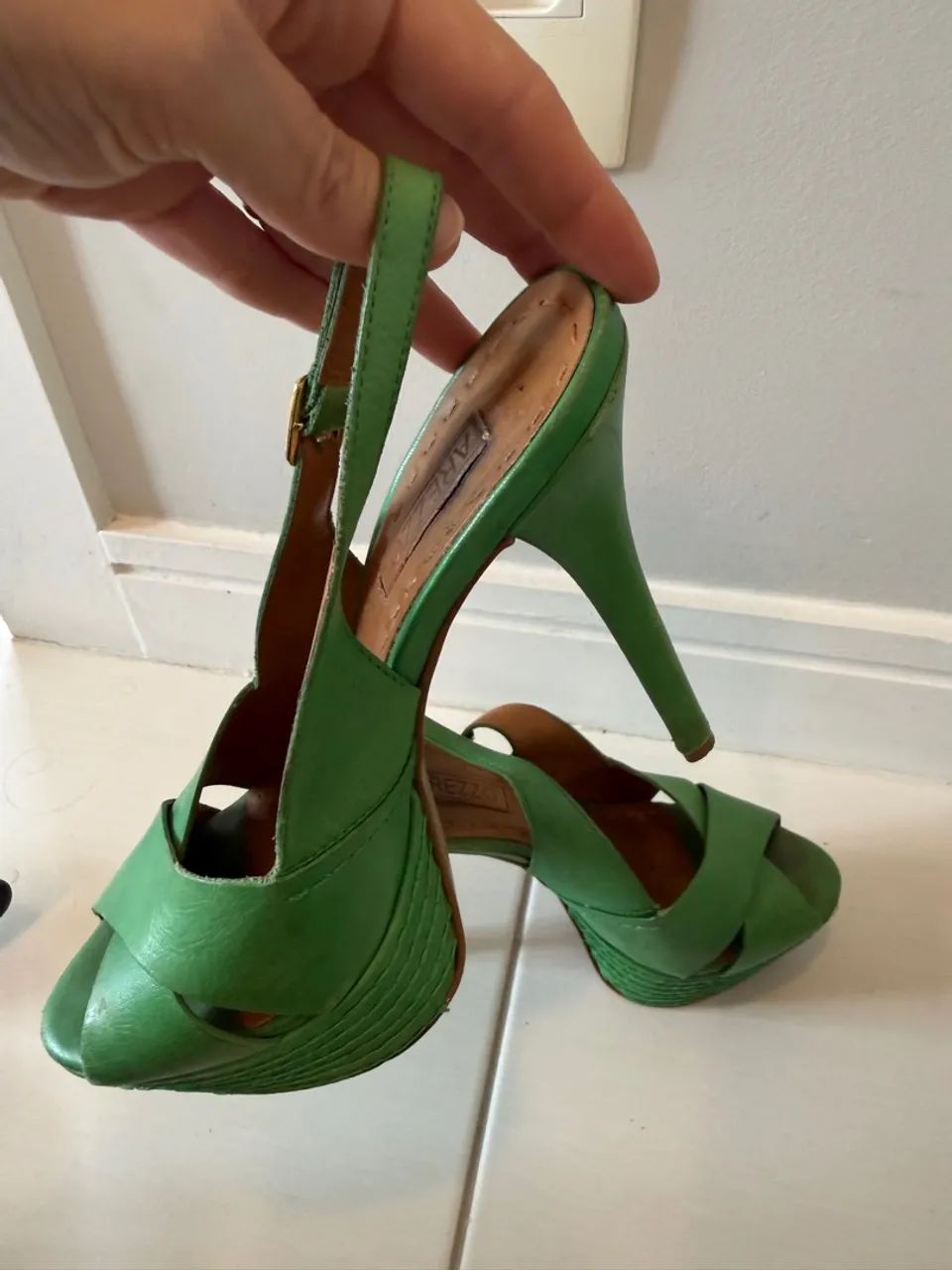 Sandália Arezzo meia pata verde, número 35 - Foto 2