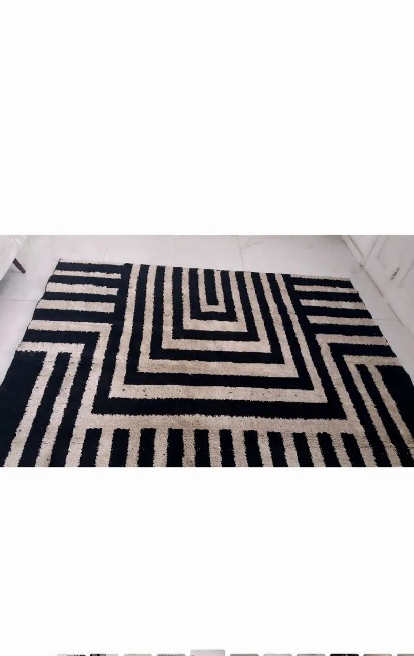 Tapete Moderno Preto e Branco novo