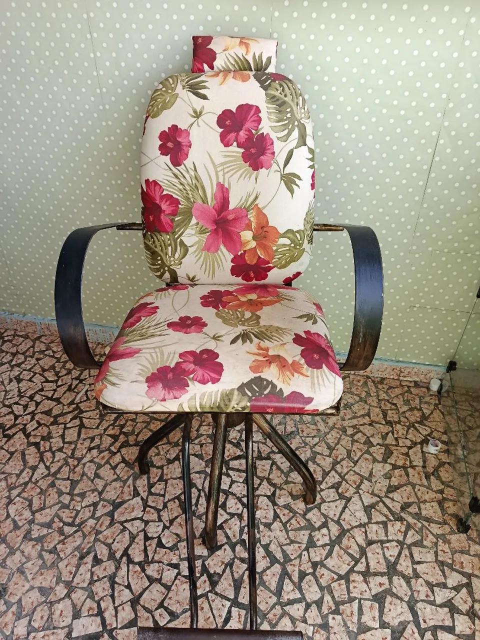 Móveis para manicure ou designer de sobrancelhas