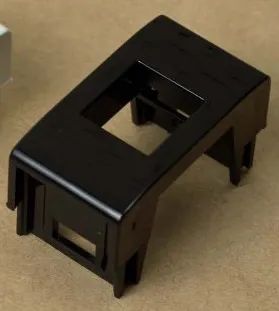 Módulo P/ Informática Rj-45-Md45c Espelho Para Keystone Sem Conector Preto - Pezzi - Foto 2