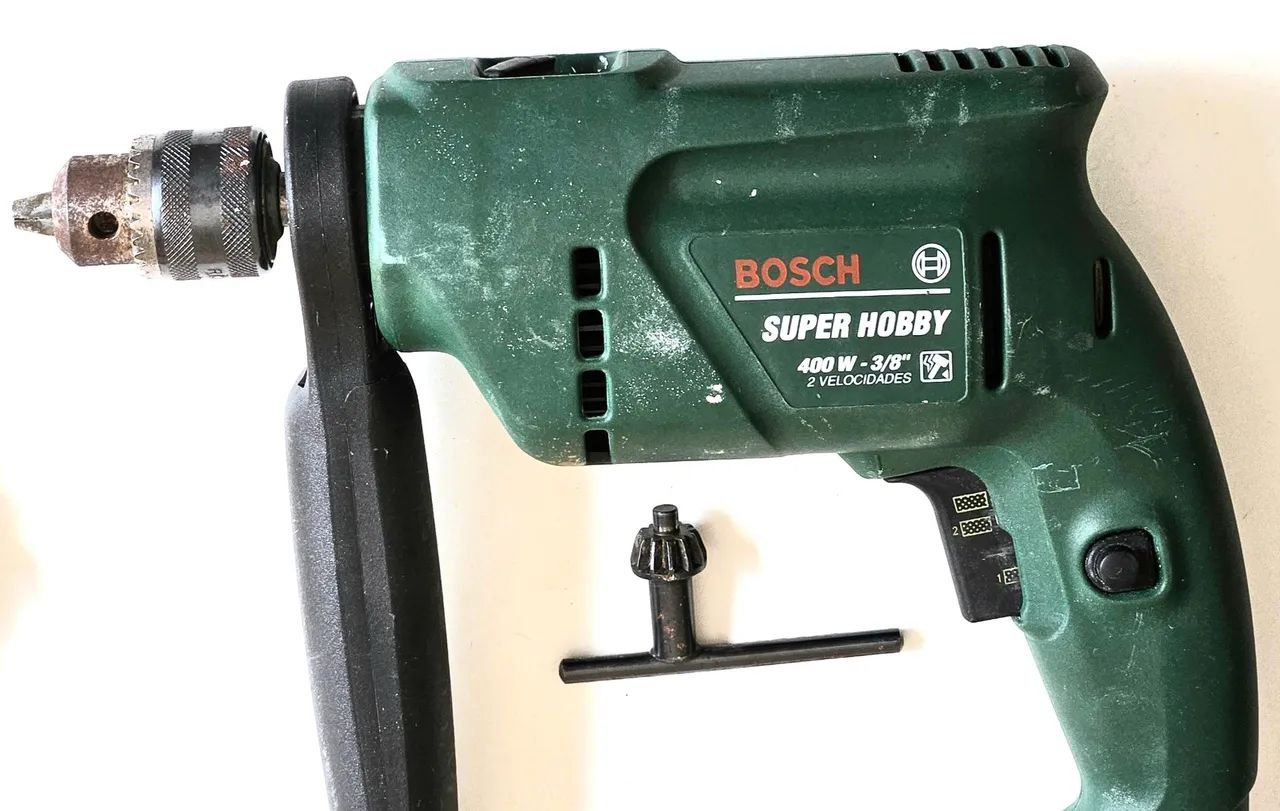 Furadeira Bosch Super Hobby 400W - Retirar no Batel - Foto 2