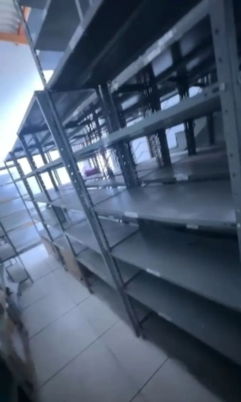 Prateleiras de 40 de profundidade 