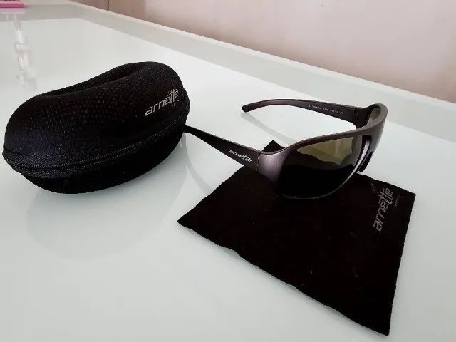 Oculos Arnett