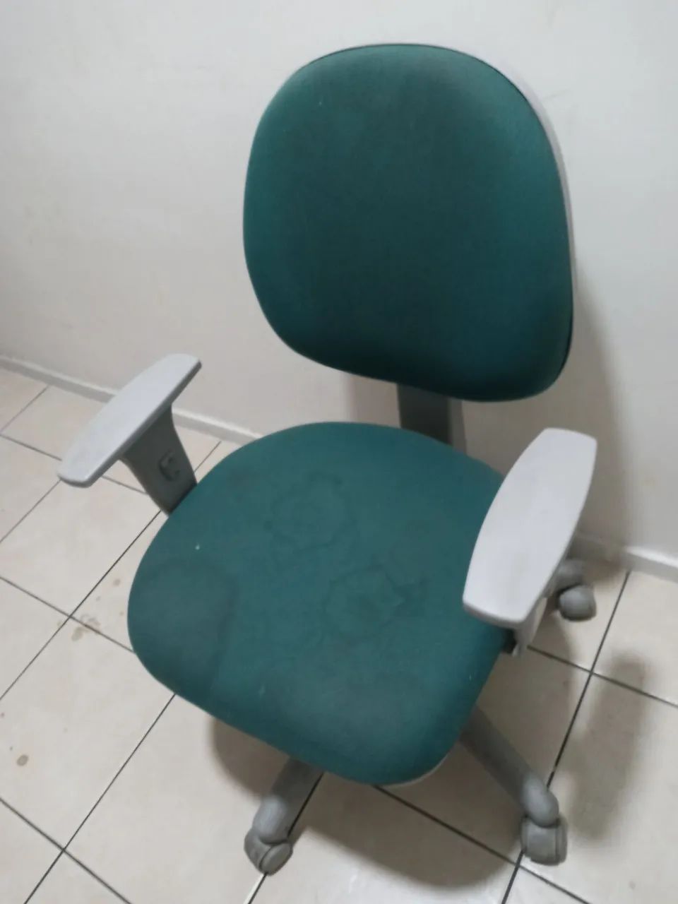 Cadeira de Escritório Giratória com Braços - Foto 5