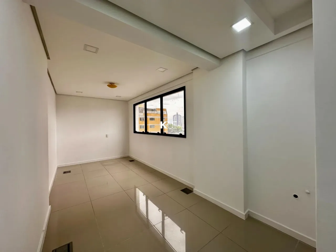 Sala Comercial para locação, no bairro Estreito em Florianópolis SC
