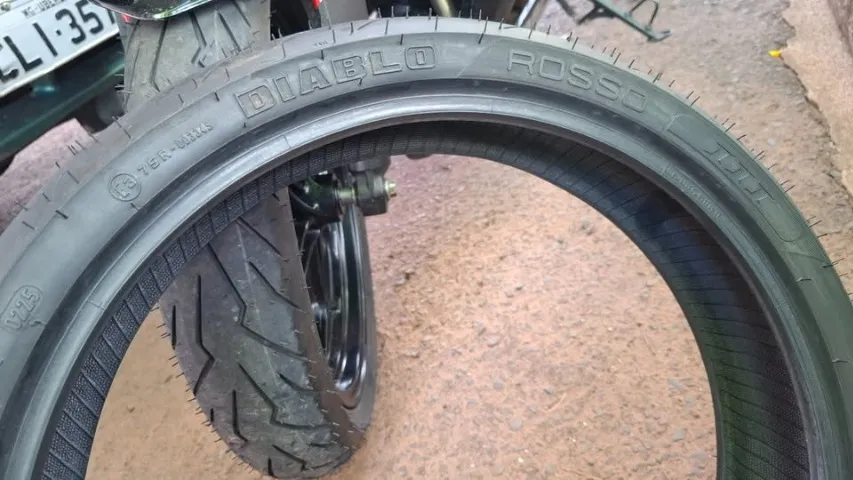Diablo Rosso 3 110 70 R17 - Pneu