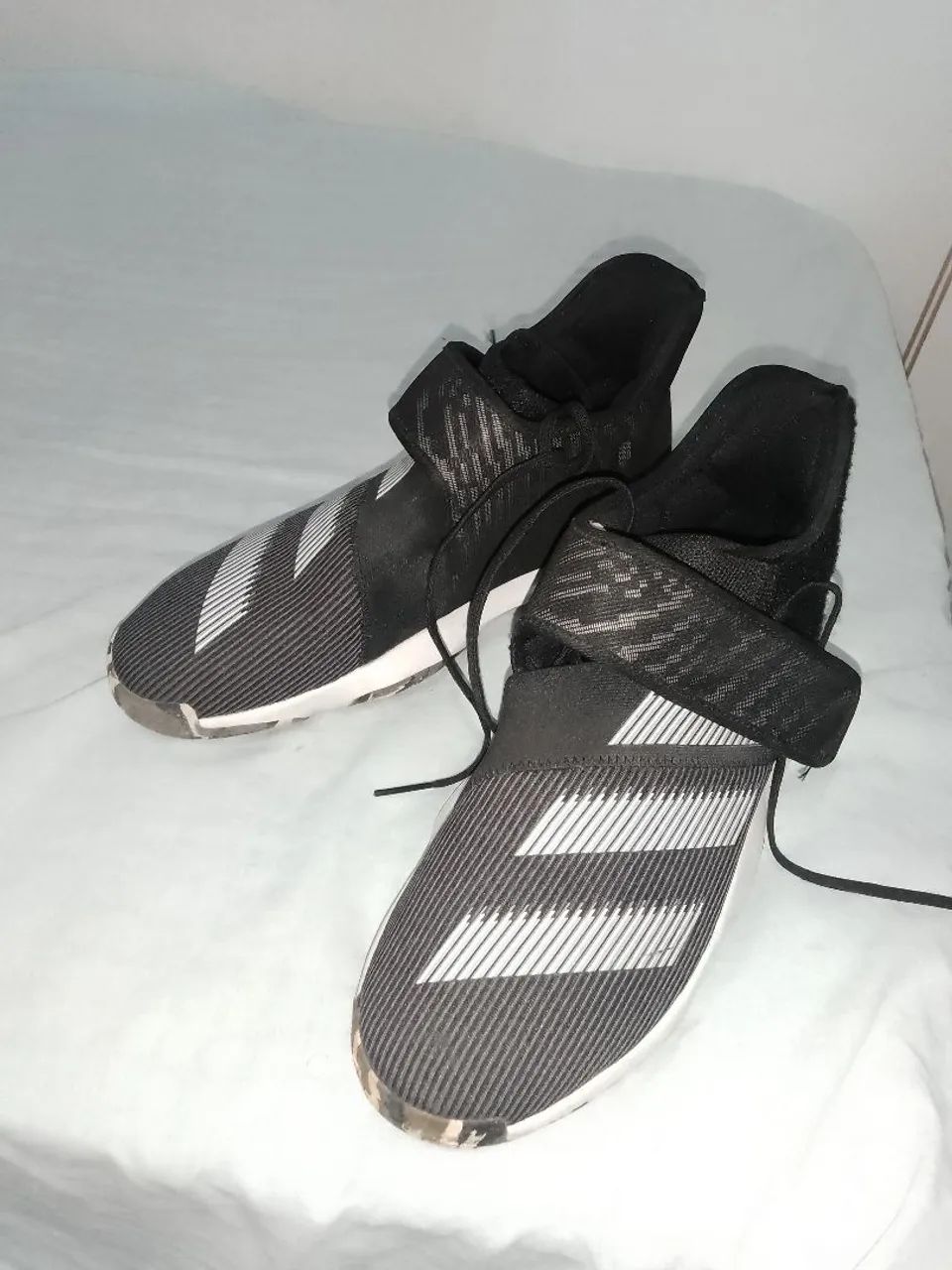 Tênis Adidas