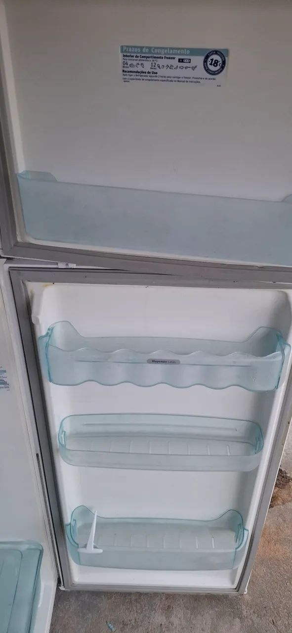 Geladeira Electrolux Cycle Defrost Duplex 332 Litros DC37 - Branca - Foto 2