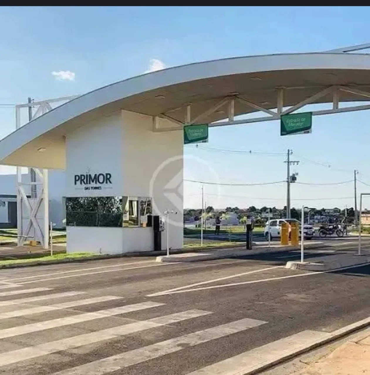 Terreno 250 metros.