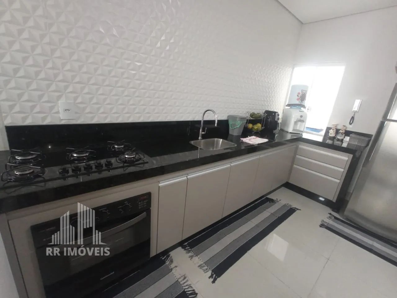 RR0080D LINDA CASA A VENDA 150m² - JARDIM BELA VISTA - OPORTUNIDADE - 3 Dorms 3 Vagas - No - Foto 2