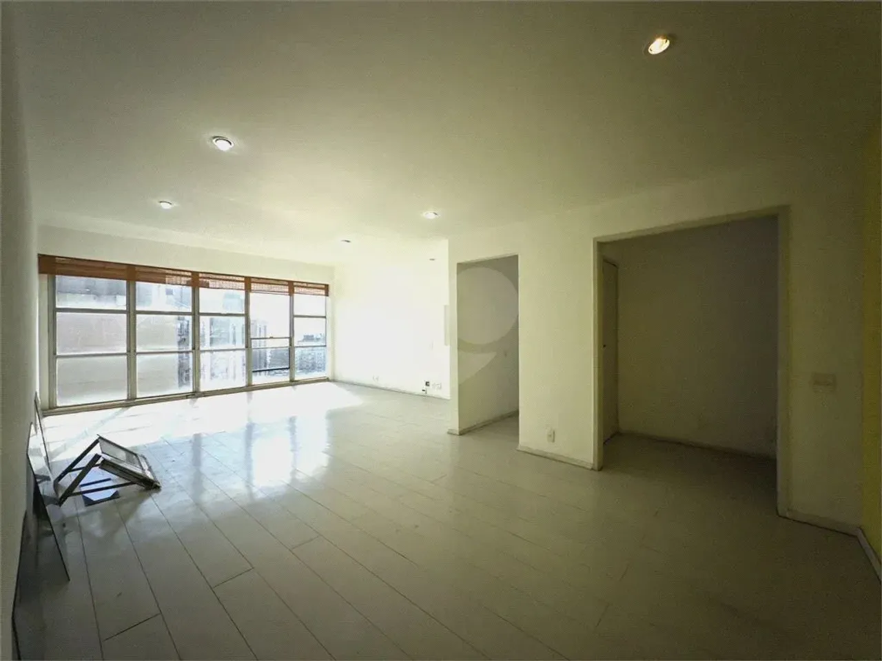 Imóvel para venda possui 98 metros quadrados com 1 quarto em Botafogo - Rio de Janeiro - R