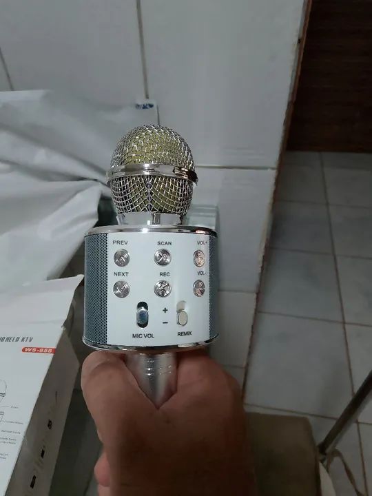 Microfone com Karaokê Bluetooth - Diversão garantida! - Foto 3