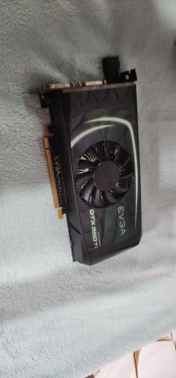 VENDO/TROCO - GTX 550 TI 1GB + 198BTS RODA VARIOS JOGOS - Foto 3