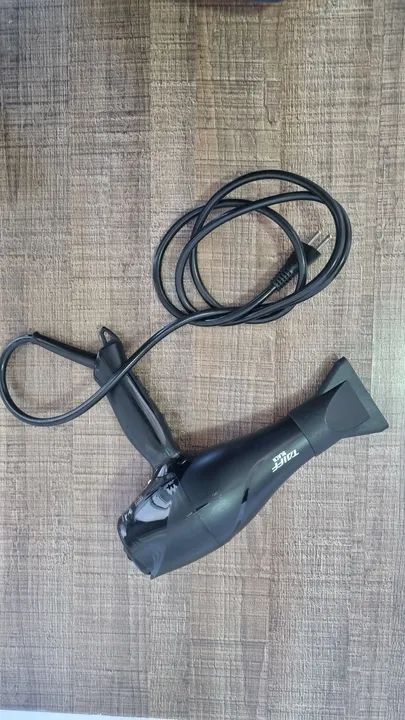 Secador de cabelo Taiff usado
