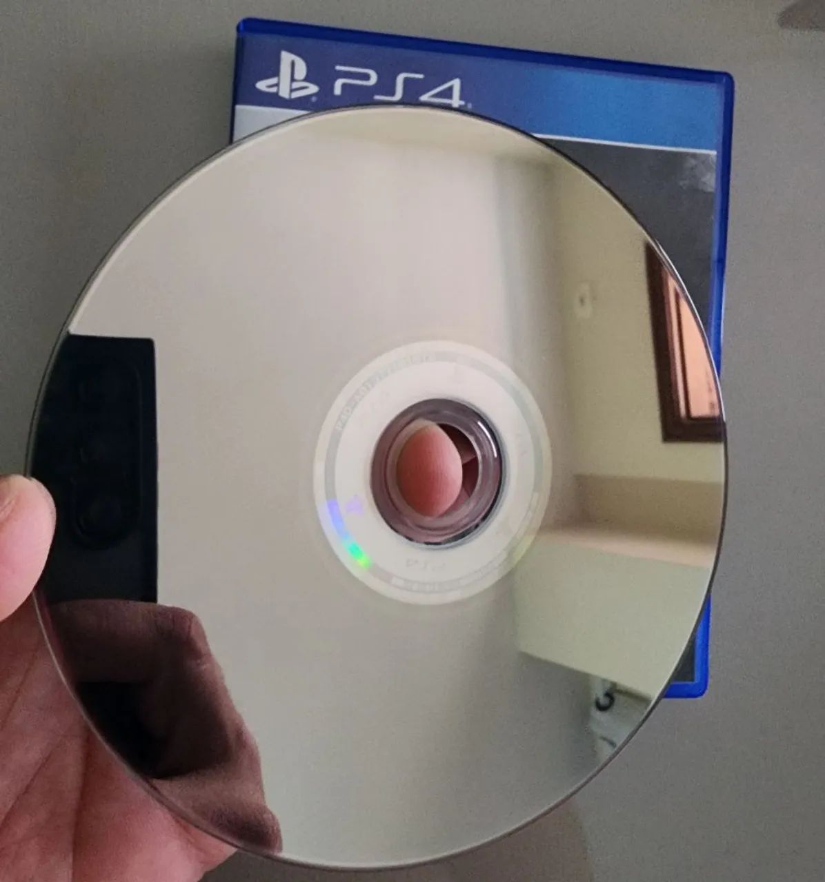 Resident evil Village PS4 - Foto 4