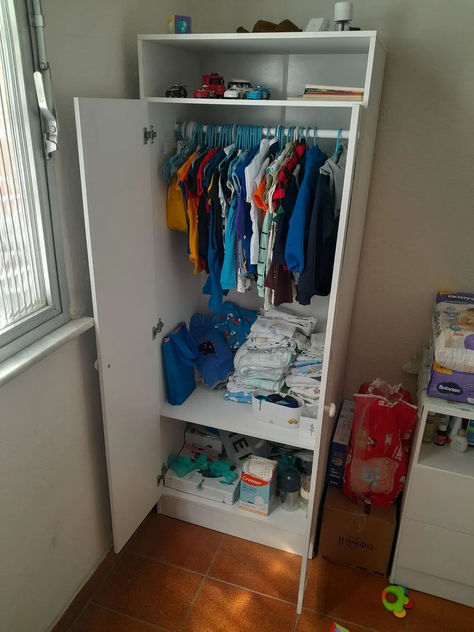 Guarda Roupa Pequeno 