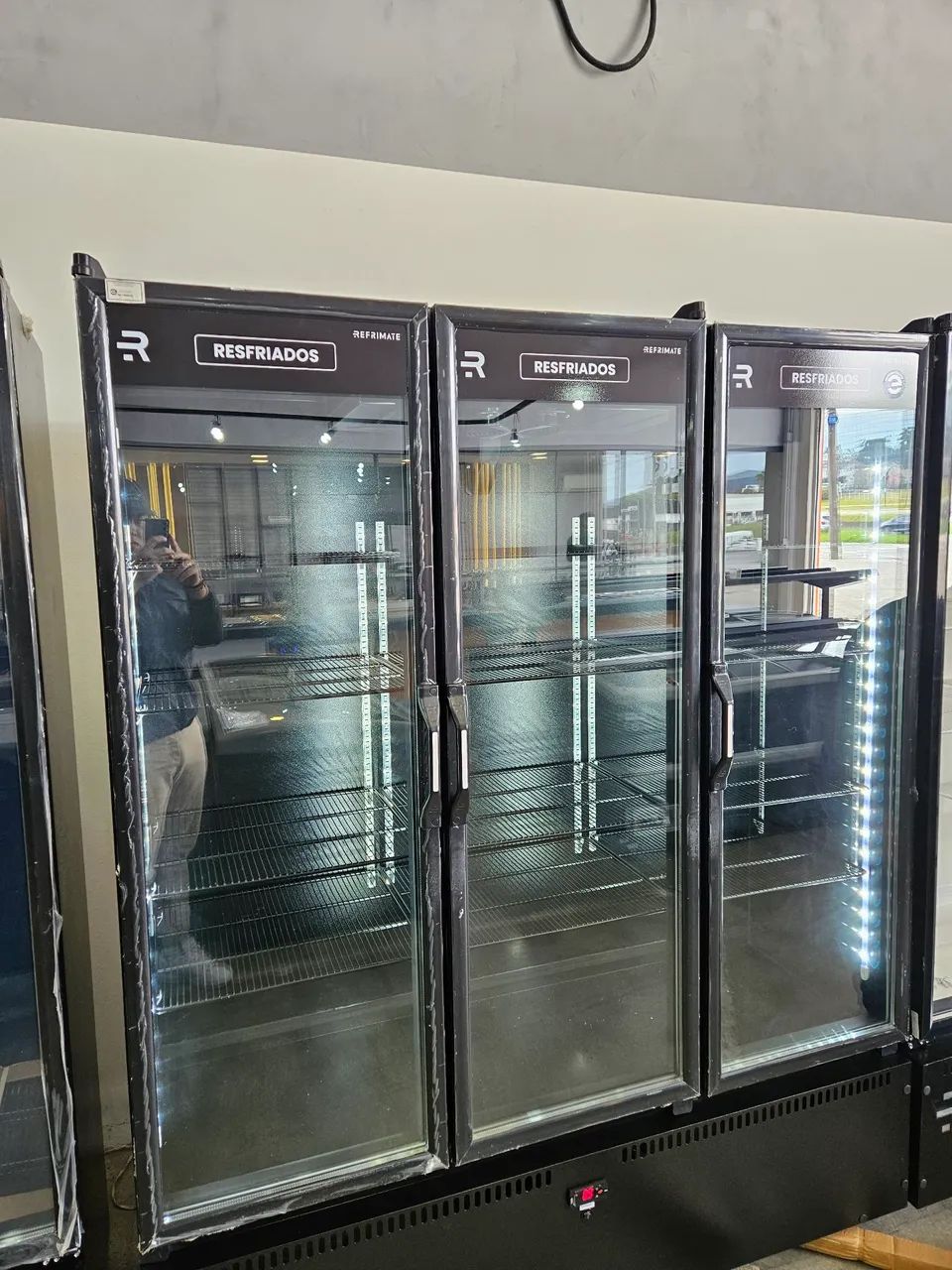 refrigerador 3 portas multiuso 0 a 7 graus - novo
