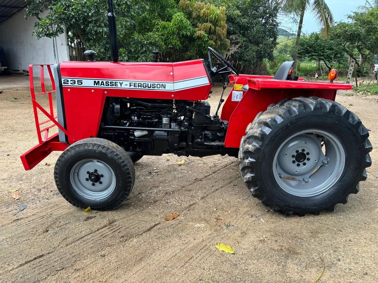 Trator Massey Ferguson 235 - Foto 4