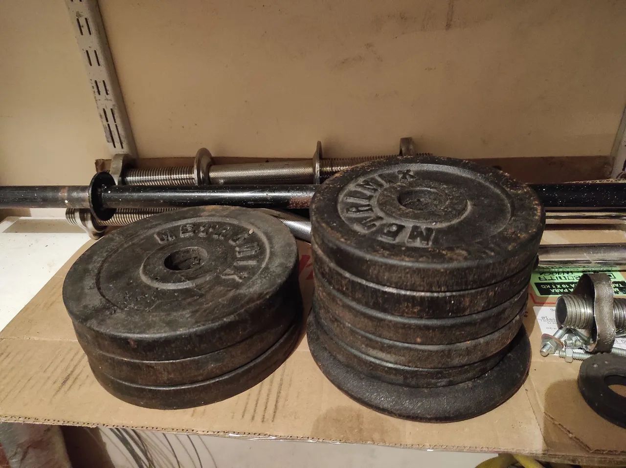 Anilhas de Ferro Fundido. R$ 8,00 o quilo.