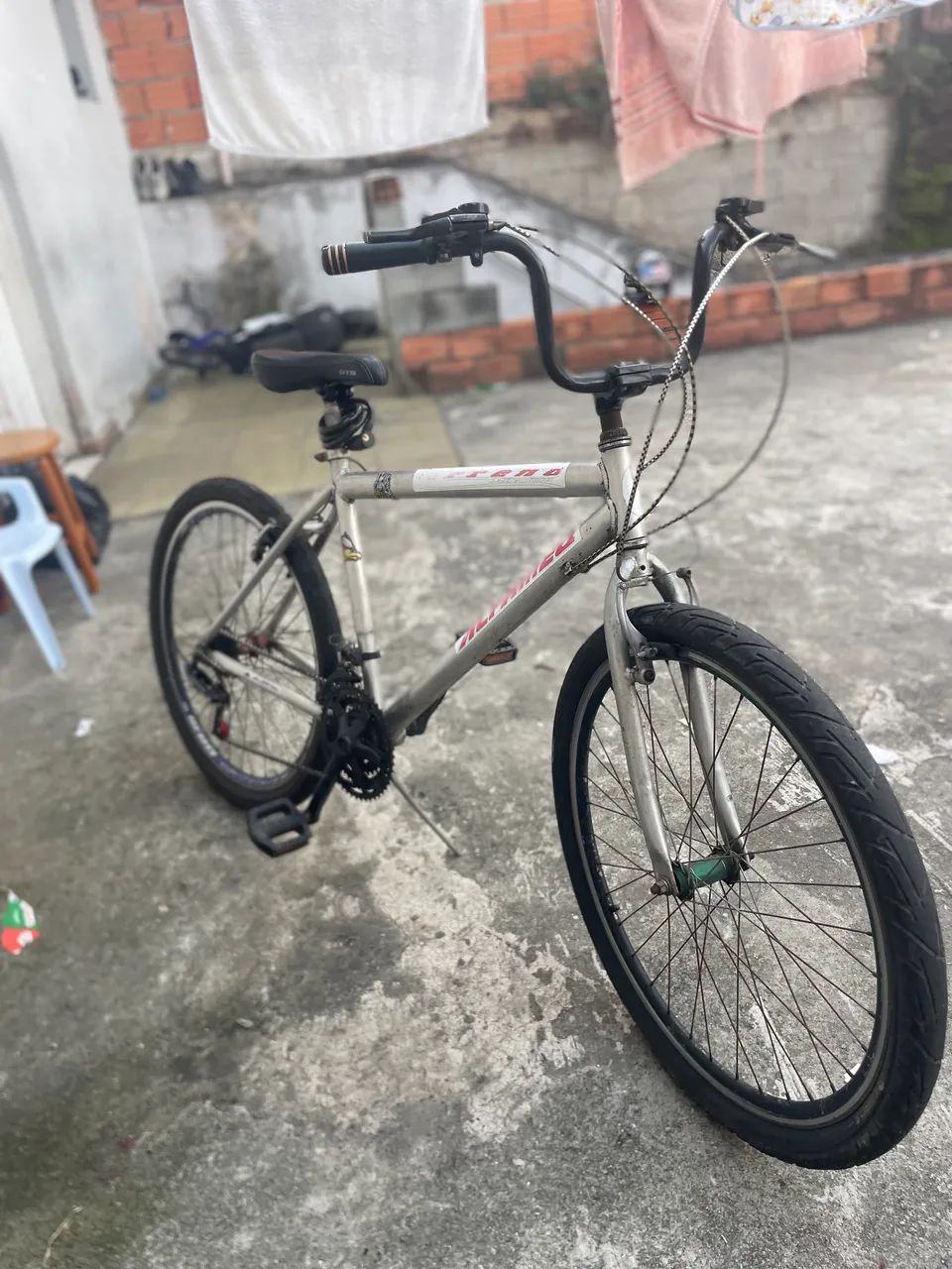 Bicicleta aro 26 com o quadro de alumínio  - Foto 3