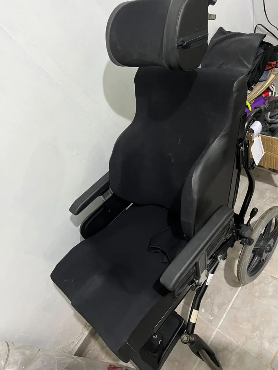 Cadeira de rodas postural/reclinável - Foto 2