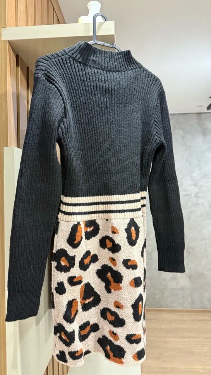 Vestido Tricô M Preto com Oncinha   - Foto 2