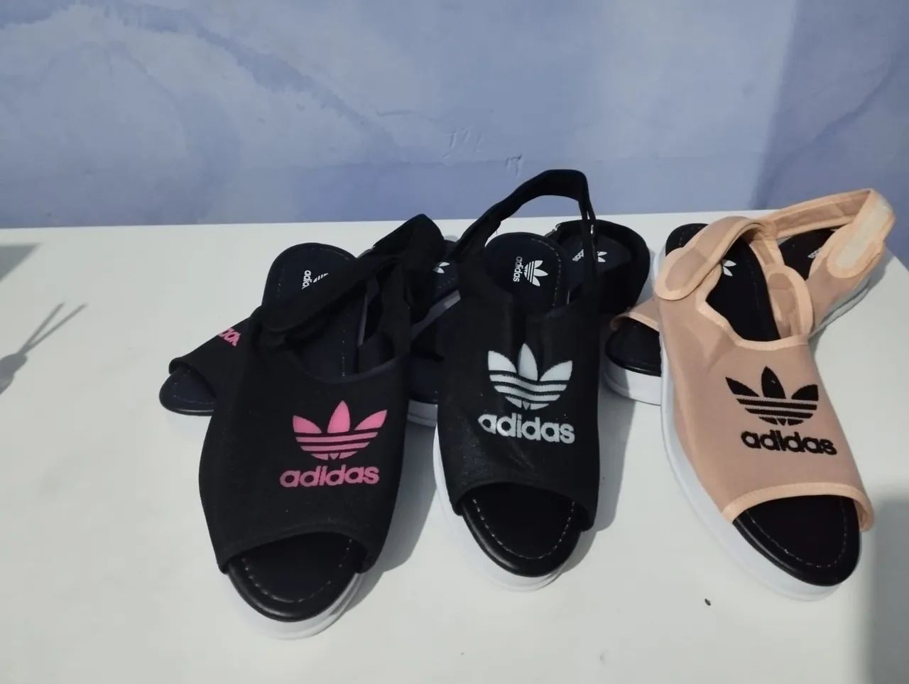 Sapatos e sandálias  - Foto 3