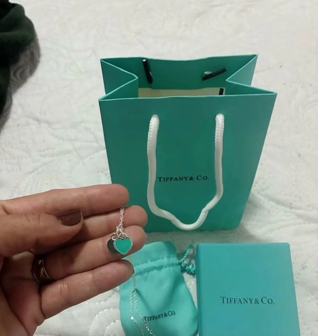 Cola e pulseira tiffany & co