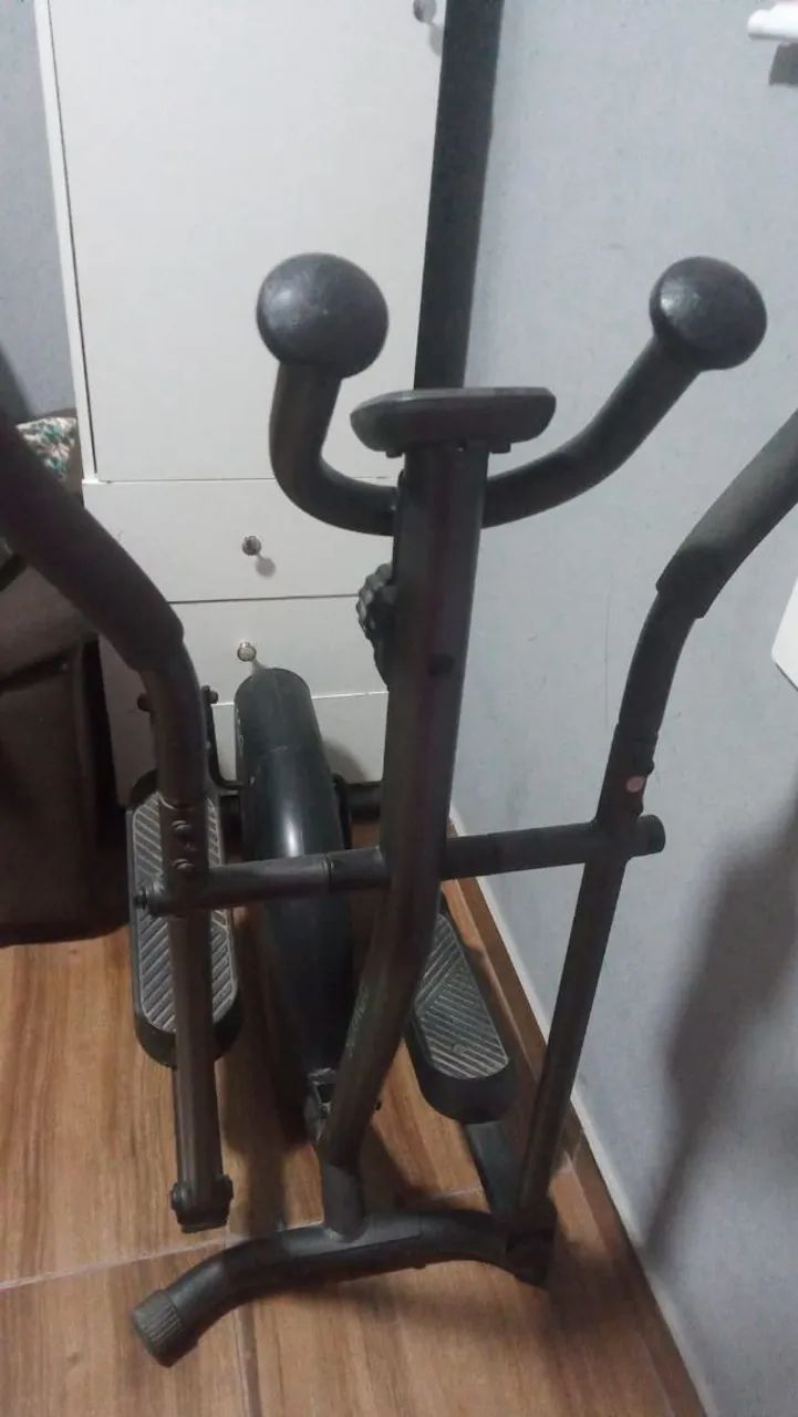 bicicleta de academia - Foto 2