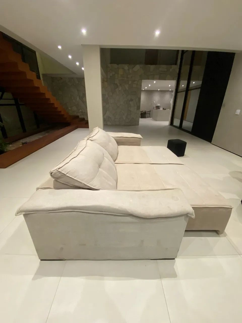Sofá retrátil grande 4 lugares  - Foto 3