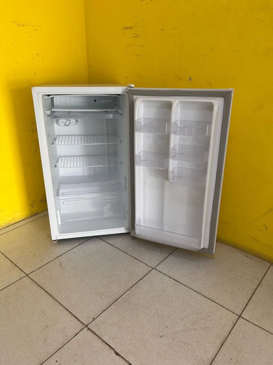 Frigobar Electrolux  - Foto 2