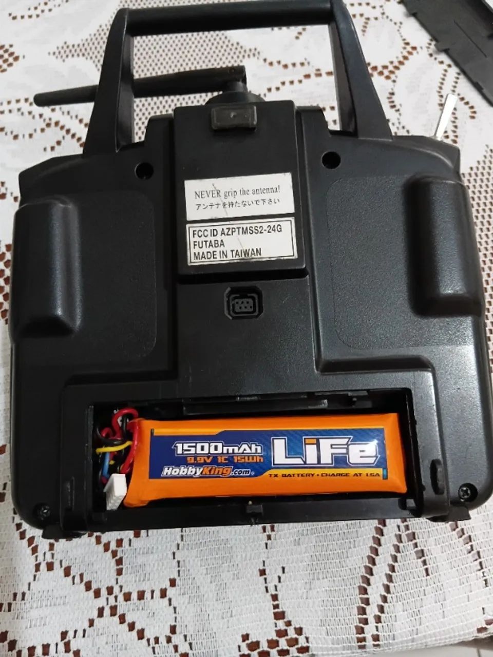 Rádio Futaba T7C 2.4GHz - Foto 2