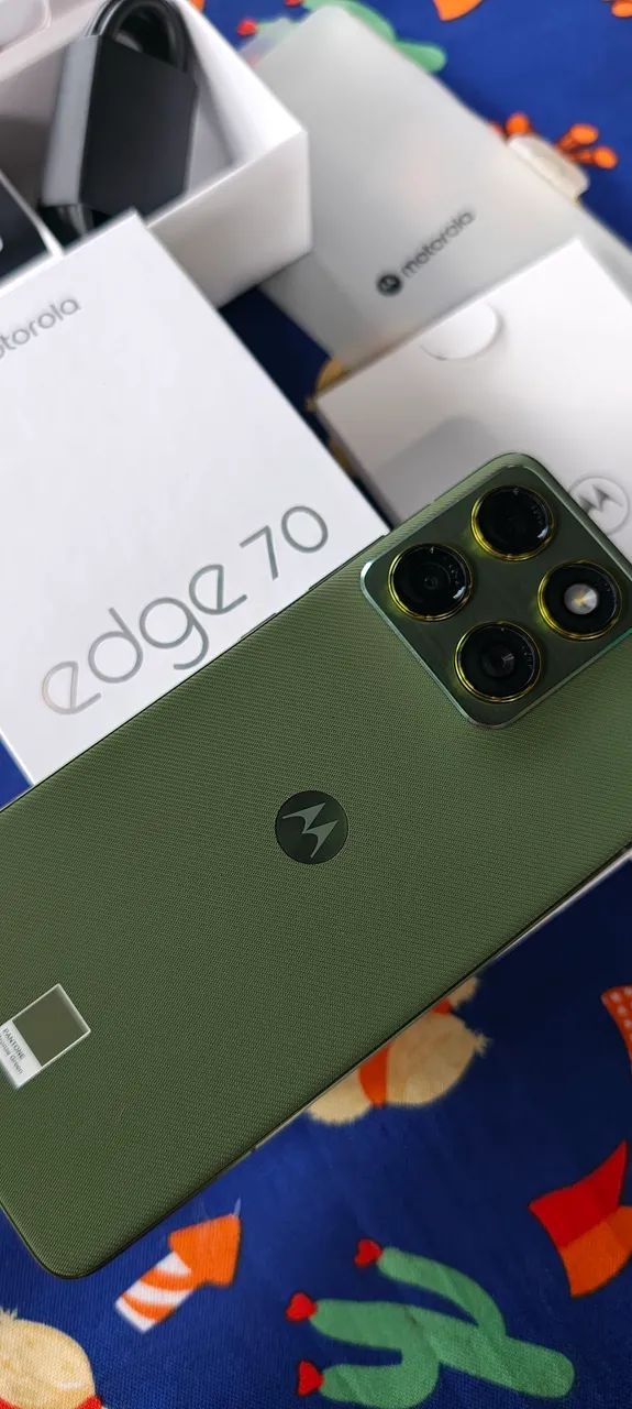 Moto Edge 70 novo nunca usado