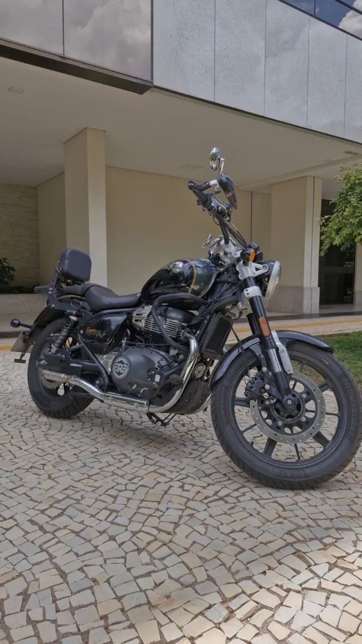 Royal SM 650 Interestellar Green 2024 - Foto 2