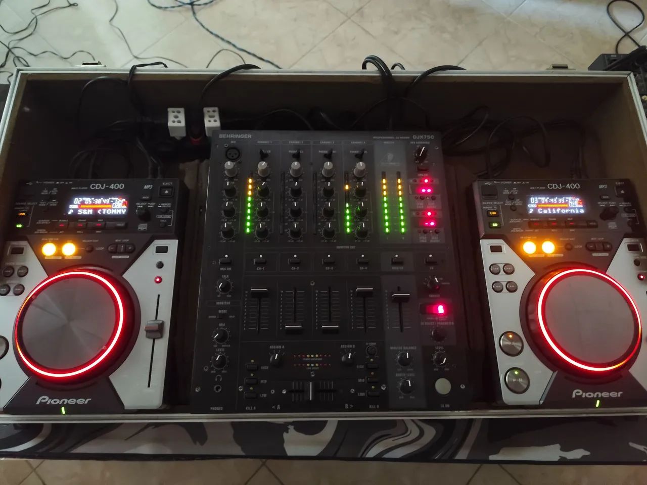 Cdj Pioneer 400 e Mixer behringer - Foto 5