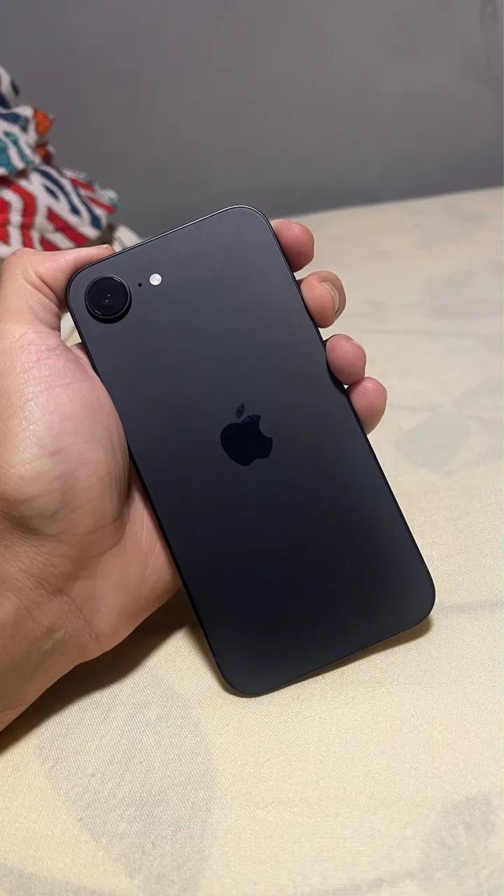 iPhone 16e 2 meses de uso! - Foto 2