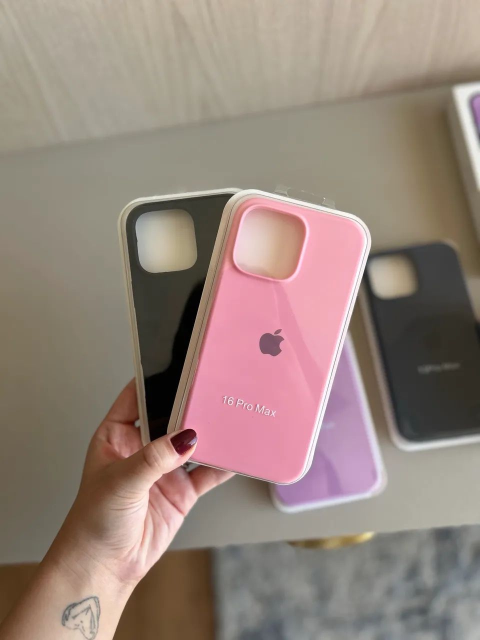 Capinha Silicone Aveludada iPhones  - Foto 3