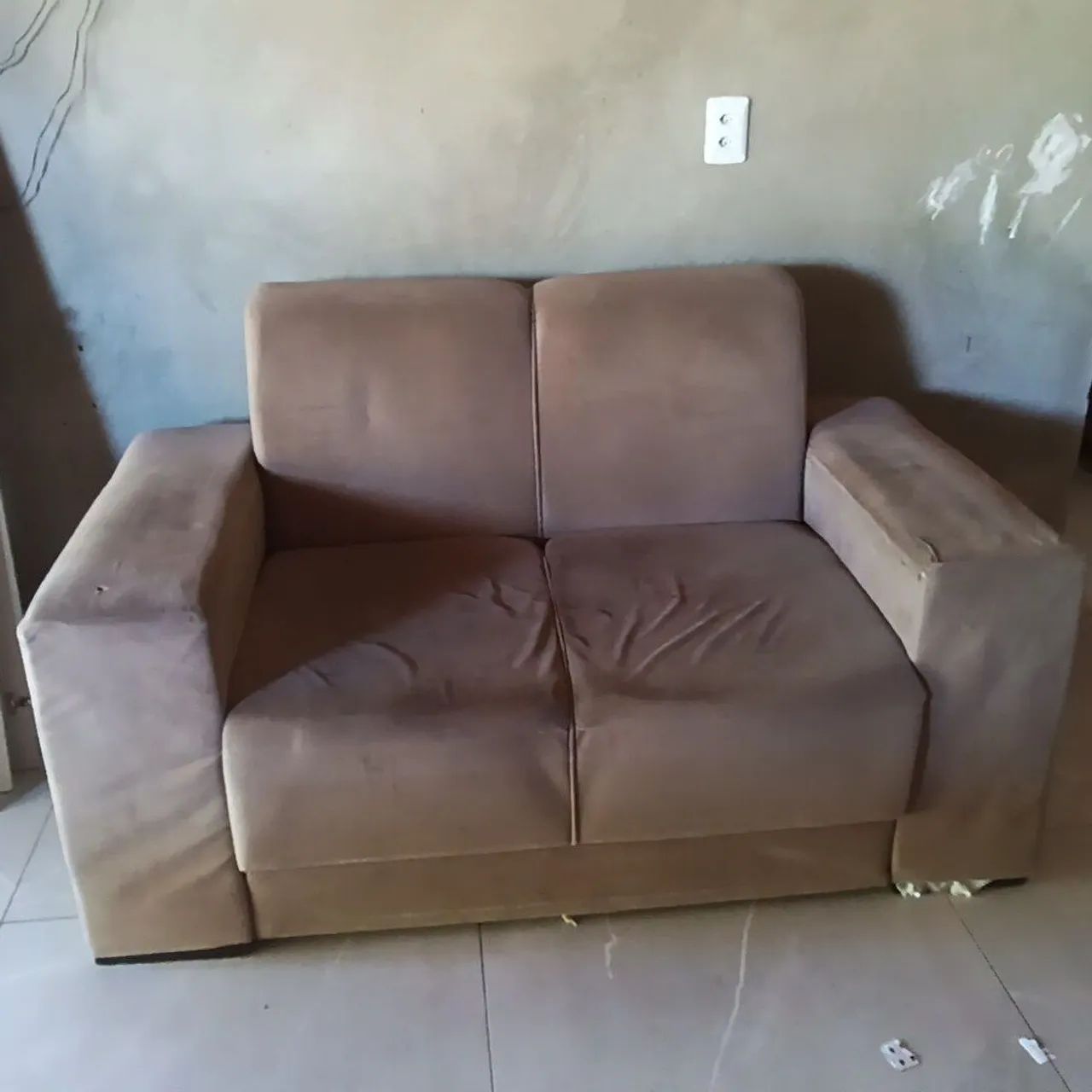 Vendo sofá 2 lugares em ótimo estado