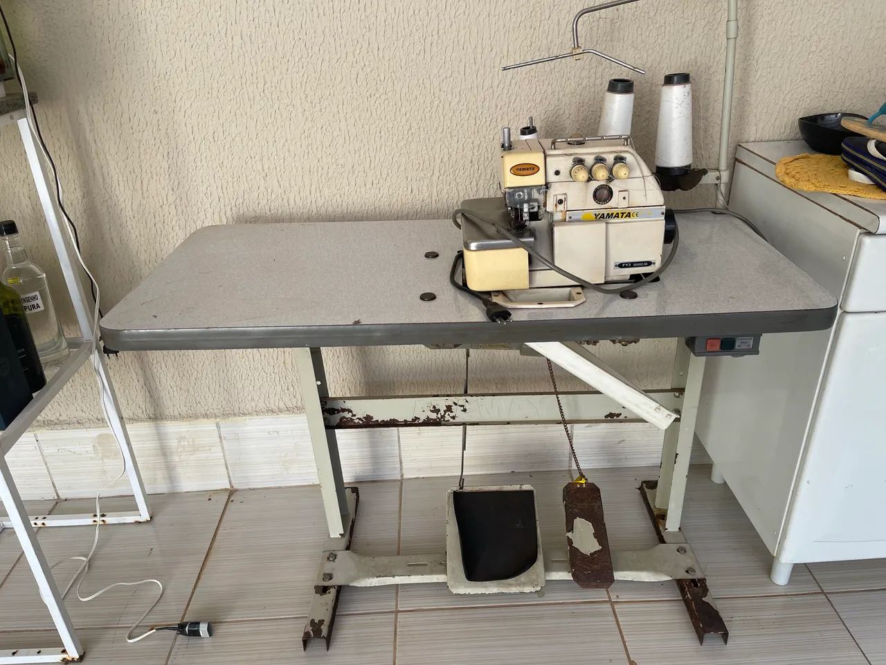 Máquina overloque yamata  - Foto 3