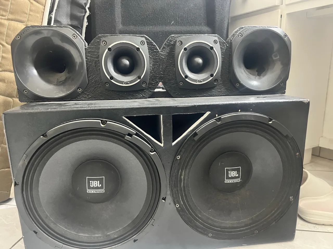 Caixa de som automotivo JBL  - Foto 2