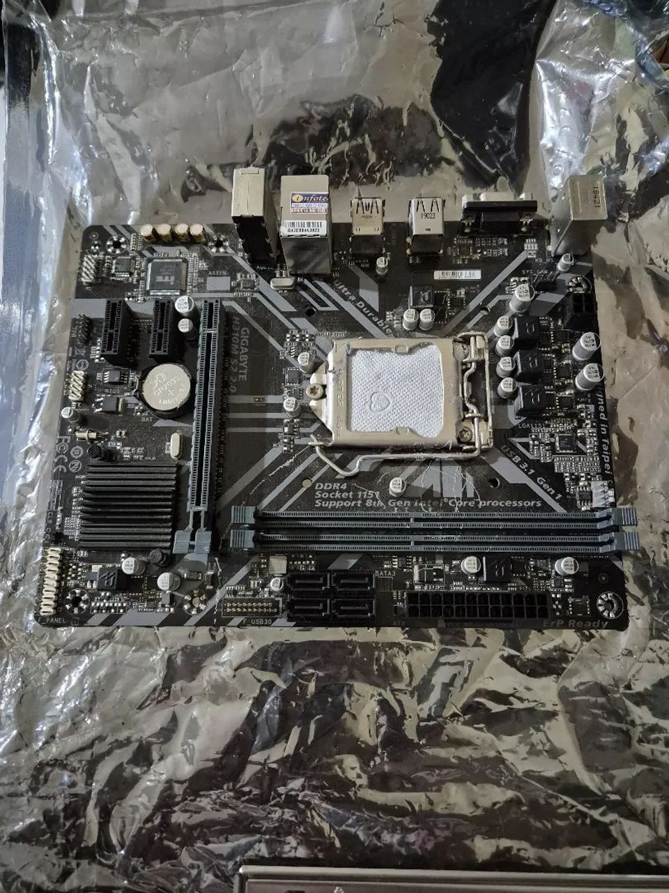 Placa mãe H310m Gigabyte  - Foto 2