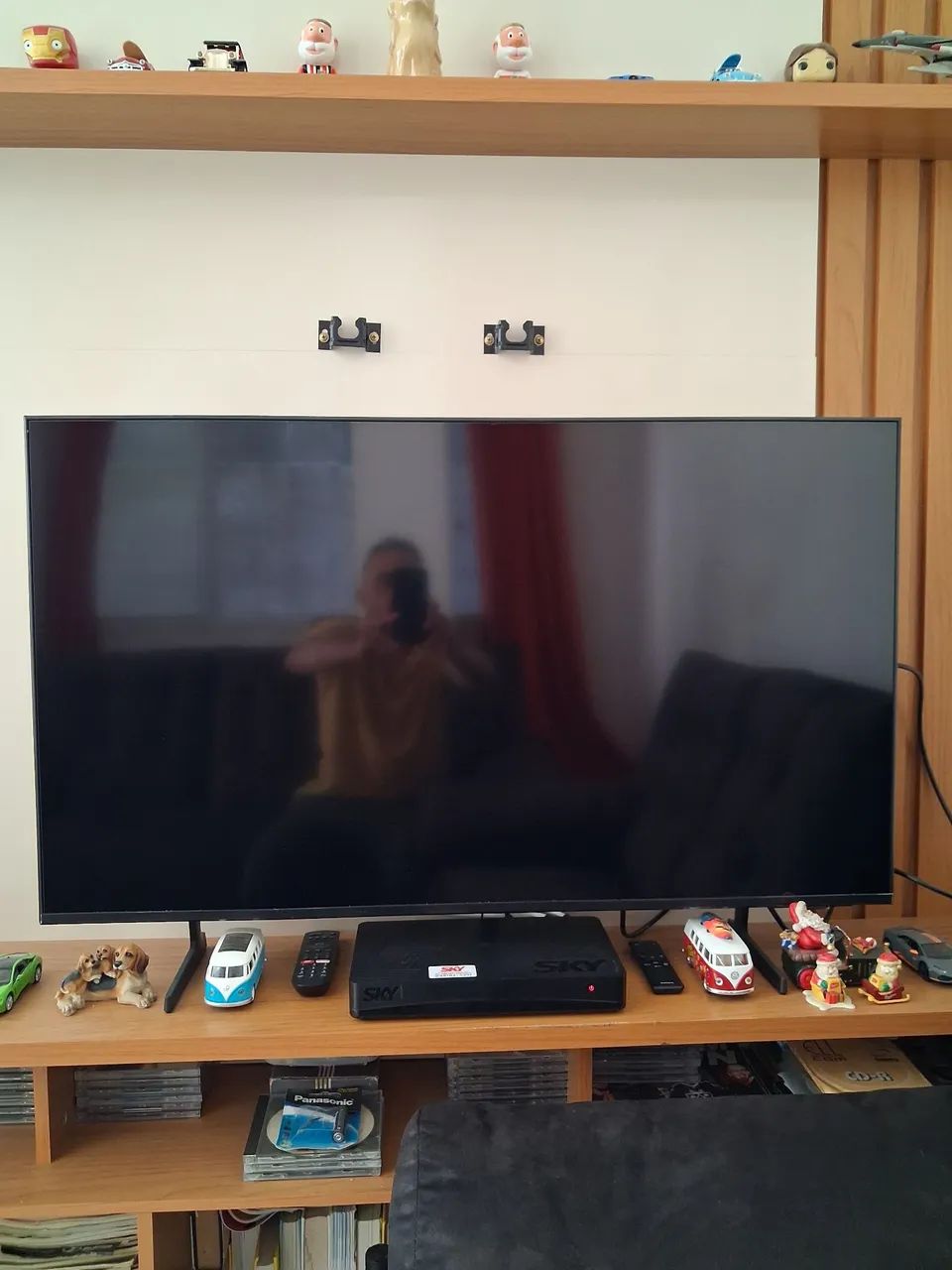 Vende-se uma Smart TV de 43 polegadas da marca Samsung moderna e tecnologia avançada !!!!!