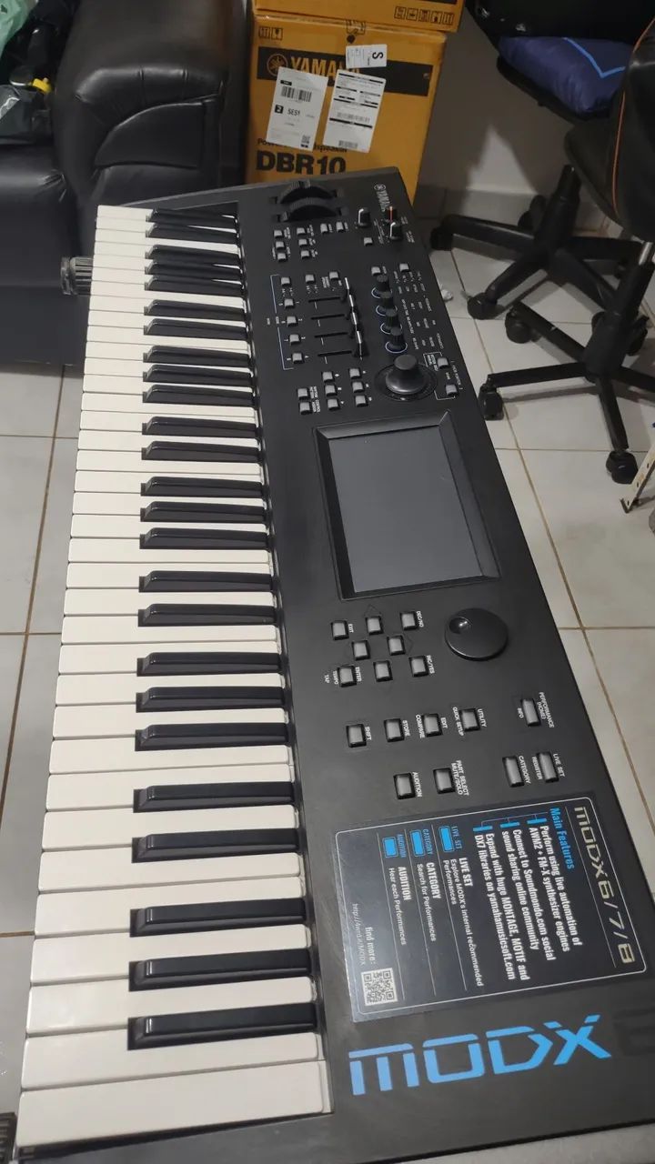 Yamaha MODX6 - Foto 4