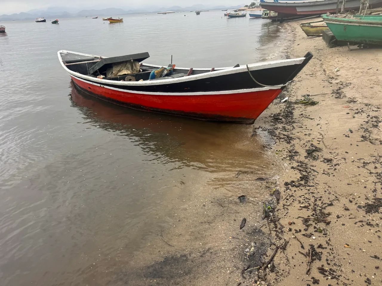 Barco com motor de centro // M85 - Foto 2