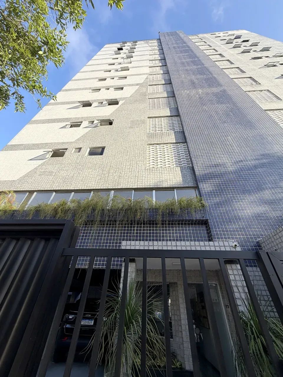 APTO 160M² SUÍTE E 2 SALAS EM PETRÓPOLIS