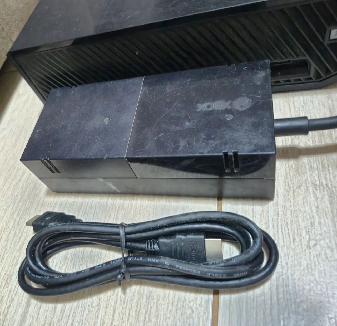 Xbox one fat funcionando perfeitamente nunca foi aberto com lacre - Foto 3