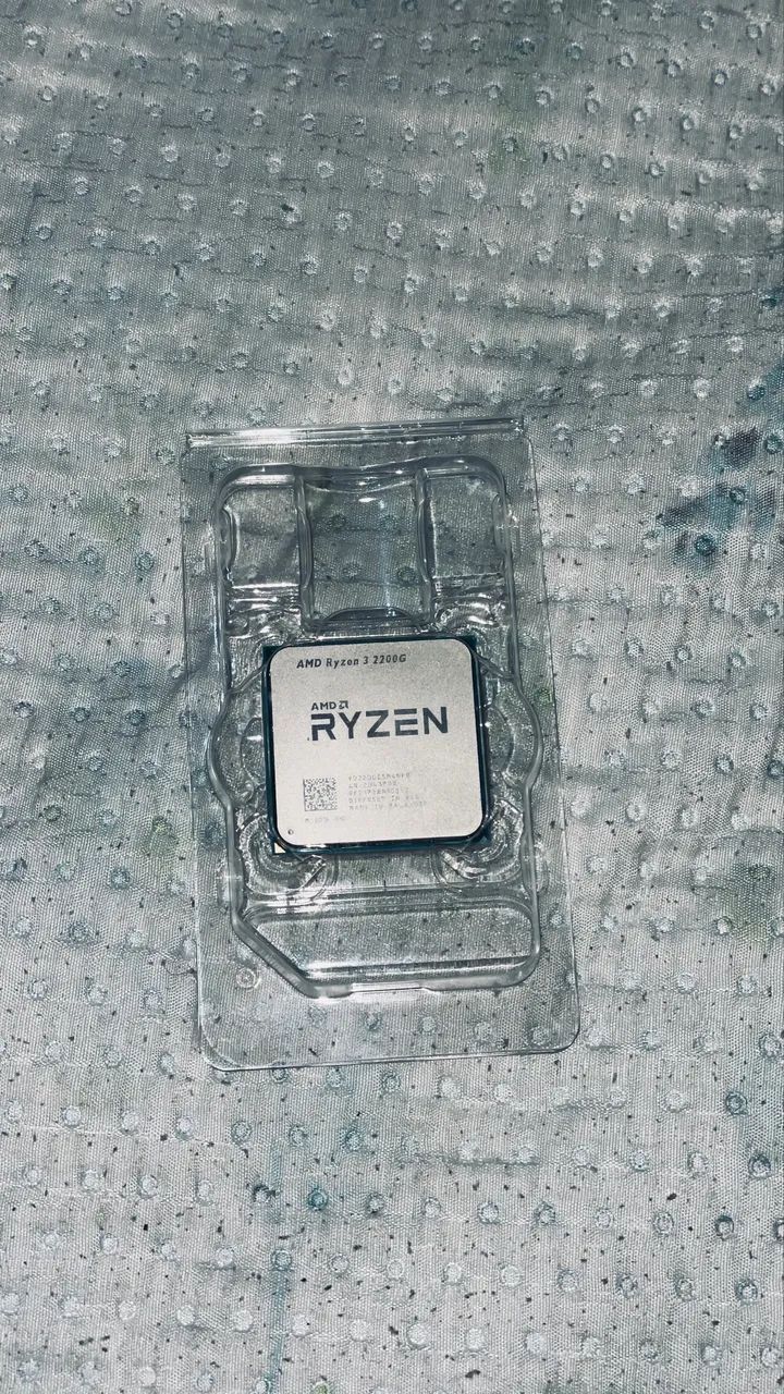 PROCESSADOR RYZEN 3 2200G USADO - Foto 2