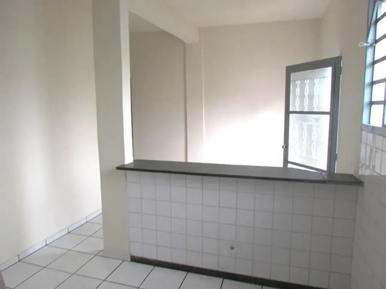 CASA NO NOVA CAHOEIRINHA/PARTE TÉRREA - ALUGUEL